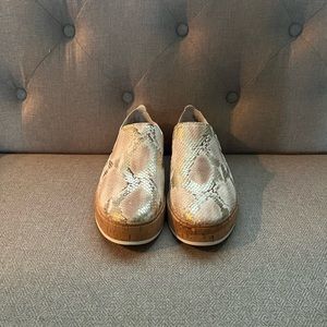 Women’s Franco Strato Sneakers/ Sarto Diane Slip On Sneaker Dusty Rose Snake.